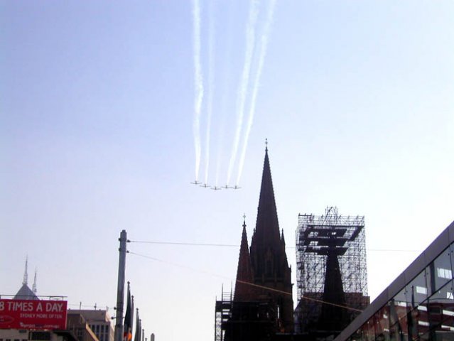 image 021-roulettes-fly-past-jpg