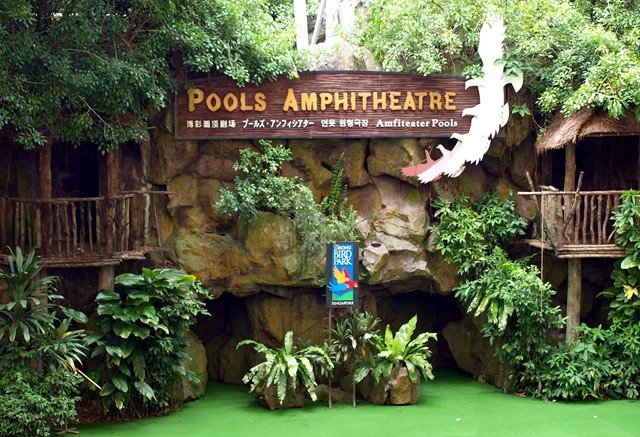 image 04-pools-amphitheatre-2010-jpg