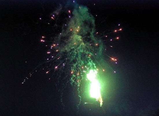 image 040-tr-canada-day-fireworks1-jpg