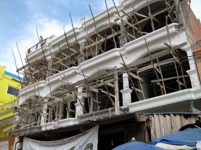 image 031-possibly-new-guesthouse-under-construction-jpg