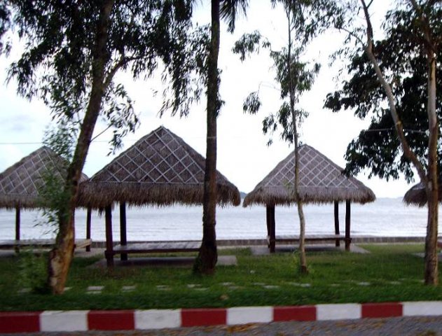 image 036-more-rest-huts-jpg
