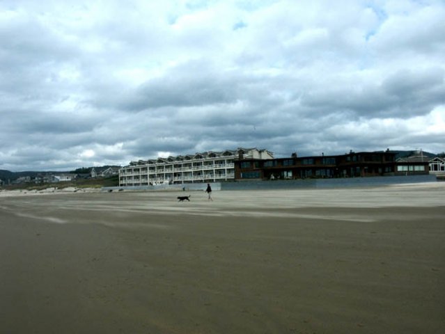 image 092-cannon-beach-oceanfront-accommodation-jpg