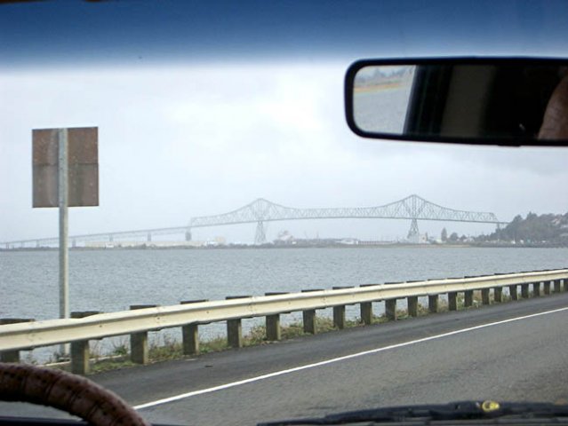 image 117-bridge-across-columbia-river-jpg