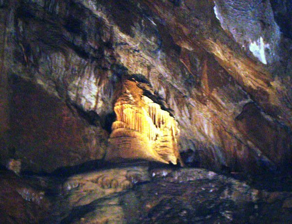 image 31-marakoopa-cave-great-cathedral-cavern-jpg