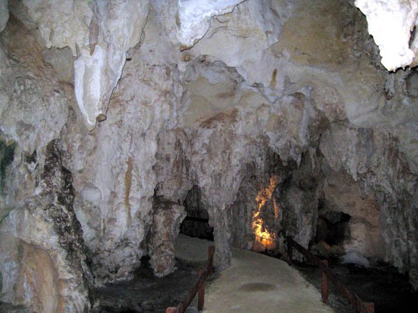 image 17-dry-speleothems-in-the-first-chamber-jpg