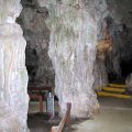 image 14-two-huge-dry-columns-in-the-first-chamber-jpg