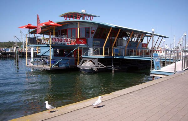 image 021b-ferrymans-seafood-cafe-jpg