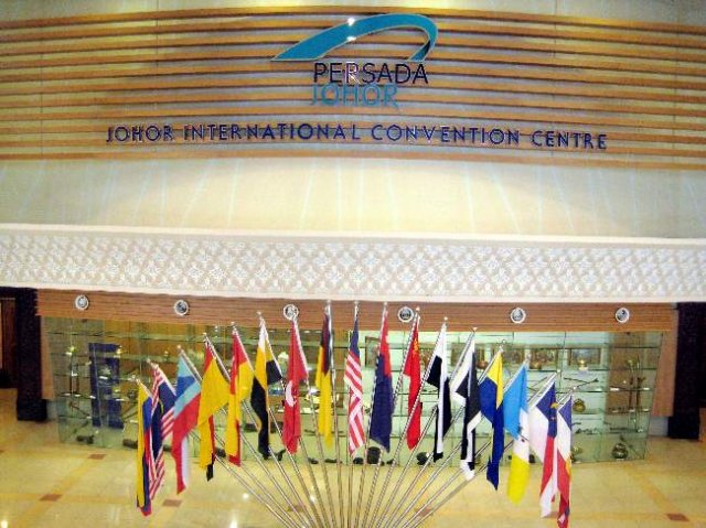 image 04-persada-johor-international-convention-centre-foyer-jpg