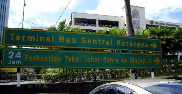 image 37-johor-bahru-singapore-taxi-terminal-sign-jpg