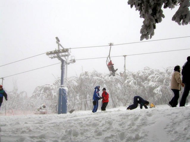 image 029-while-watching-blue-bullet-1-chairlift-jpg