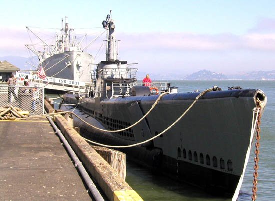 image 007-uss-pampanito-ww2-balao-class-submarine-docked-on-east-side-of-pier-45-jpg