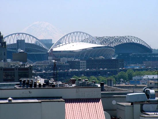 image 026-seattle-seahawks-stadium-from-upper-level-of-pike-market-jpg
