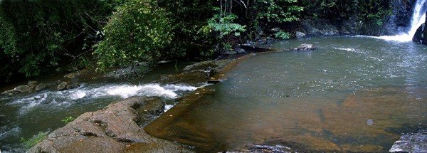 image dinner-falls-3-2009-middle-cascade-swimming-hole-qld-jpg