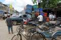 034-Kampot-market-scene