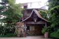 019-Entry-to-restaurant-bar-and-pool-at-the-Veranda