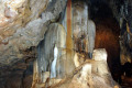 12-The-Altar-combination-of-boulders-flowstone-and-stalagmites-covered-in-glittering-calcite-crystal