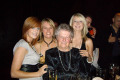 21-Grandma-Gwen-granddaughters