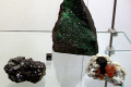 Andradite-l-Uvarovite-t-and-Spessartine-r