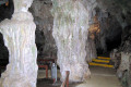 14-Two-huge-dry-columns-in-the-first-chamber